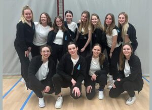 Mini dansvoorstelling FOKUS van Dans- en Turnvereniging TOOS